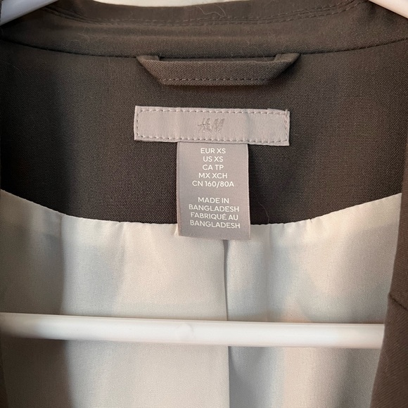 H&M oversized blazer - Picture 3 of 3